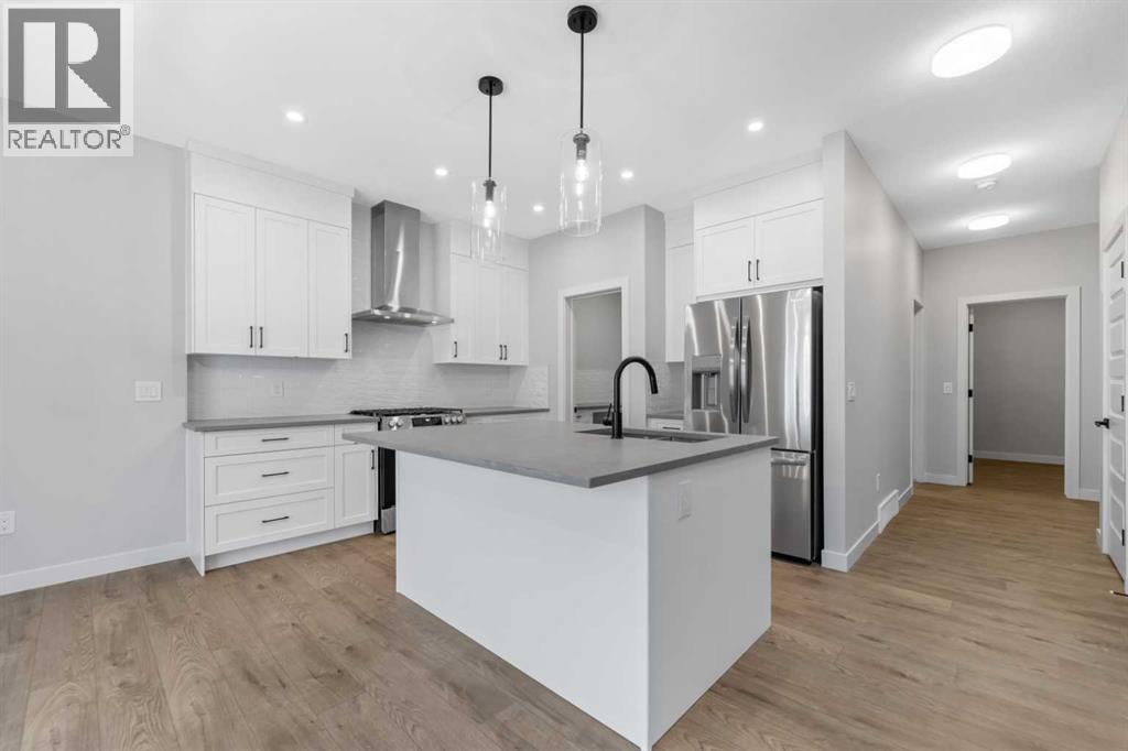1067 Fowler Road SW, Airdrie, Alberta  T4B 5T2 - Photo 4 - A2313377