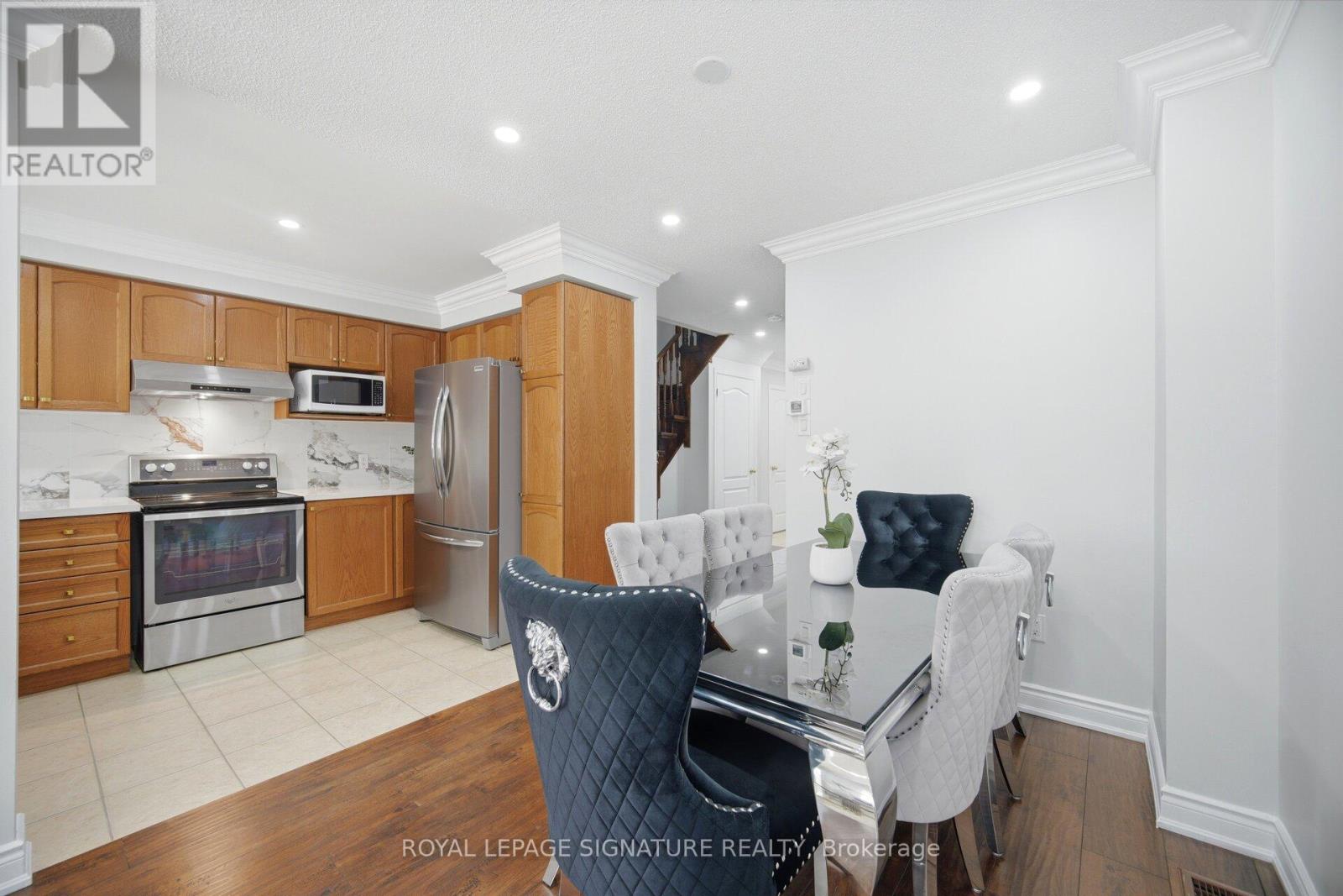 33 Bay Breeze Drive, Brampton, Ontario  L6R 0M1 - Photo 13 - W13195684