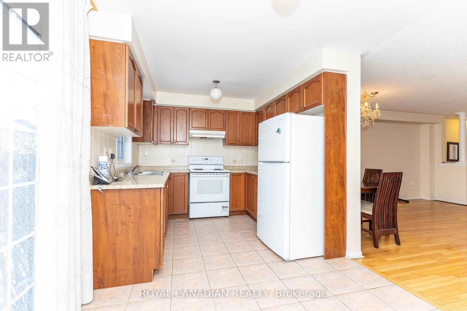 101 Crystalview Crescent, Brampton, Ontario  L6P 2S2 - Photo 13 - W13195876