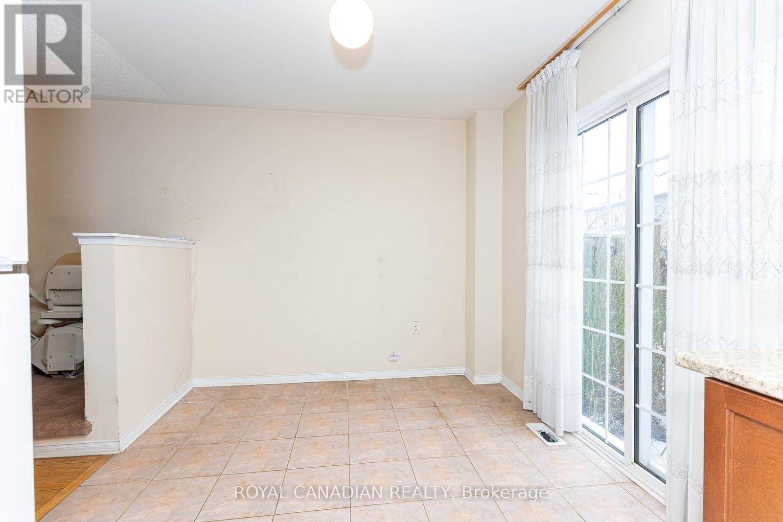 101 Crystalview Crescent, Brampton, Ontario  L6P 2S2 - Photo 16 - W13195876
