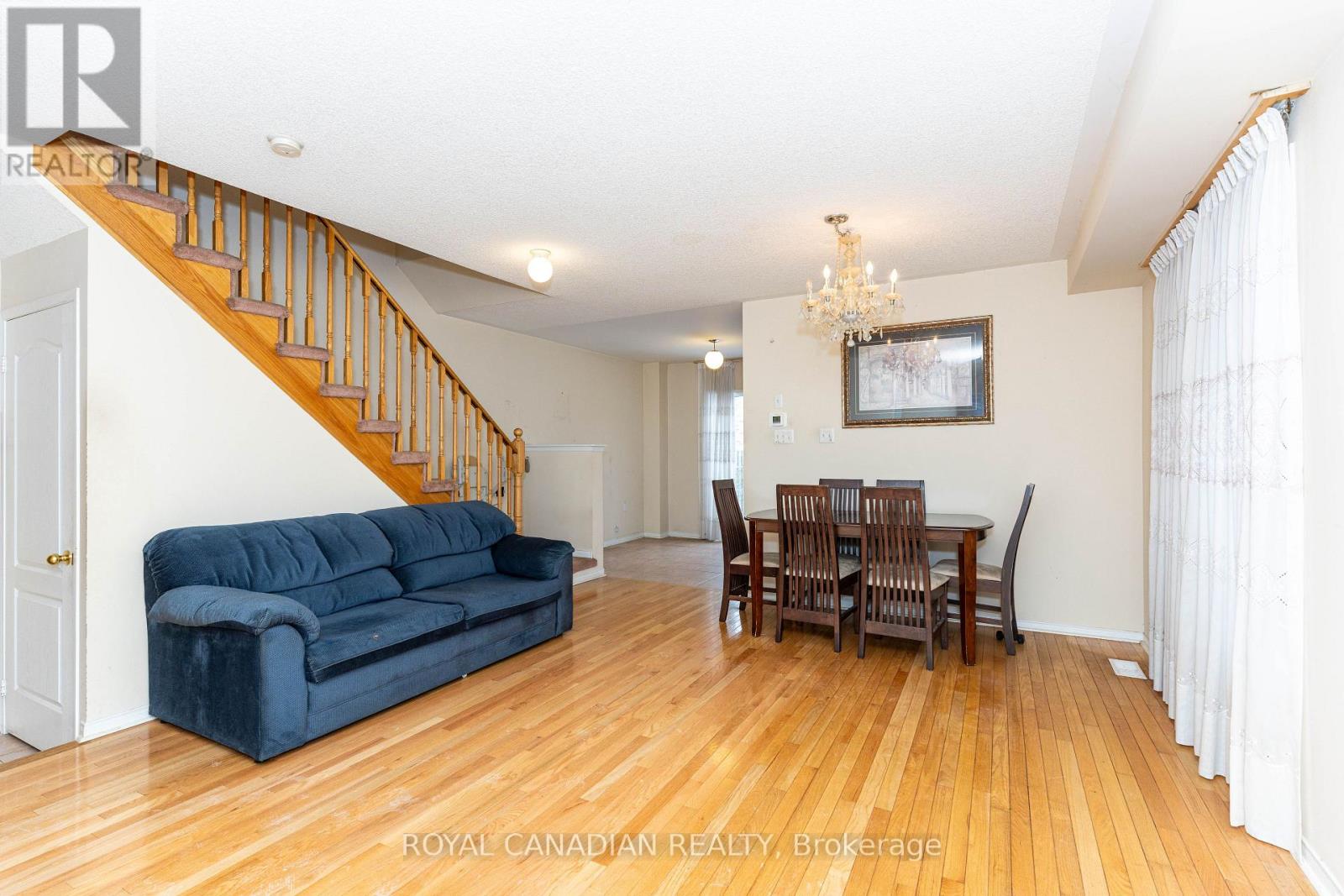 101 Crystalview Crescent, Brampton, Ontario  L6P 2S2 - Photo 9 - W13195876