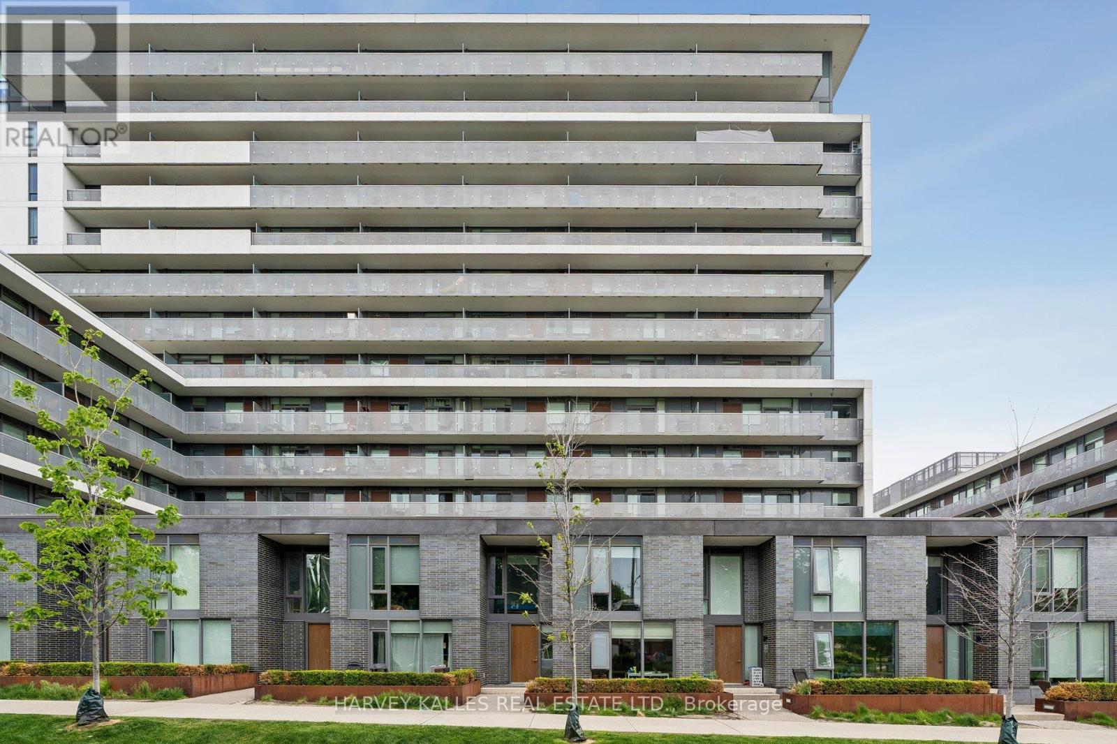 TH104 - 152 FLEMINGTON ROAD, Toronto, Ontario