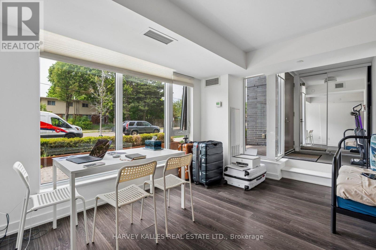 Th104 - 152 Flemington Road, Toronto, Ontario  M6A 2P3 - Photo 10 - W13196142