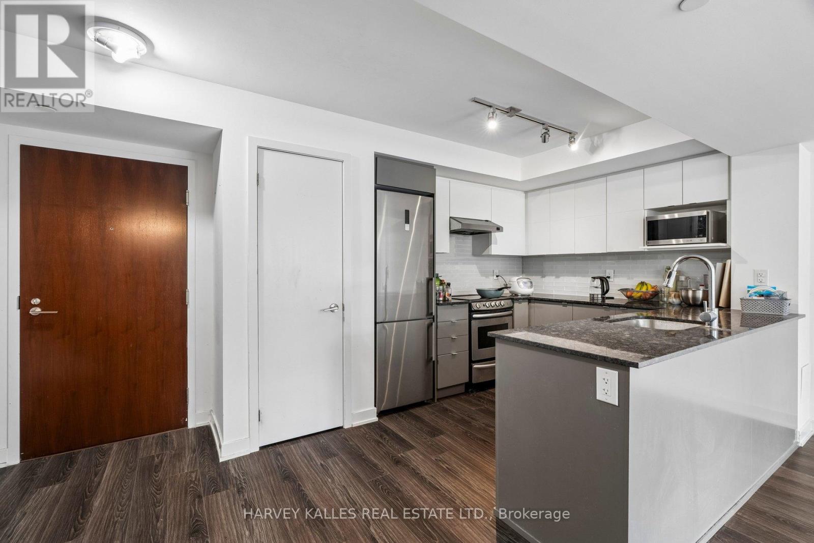 Th104 - 152 Flemington Road, Toronto, Ontario  M6A 2P3 - Photo 15 - W13196142