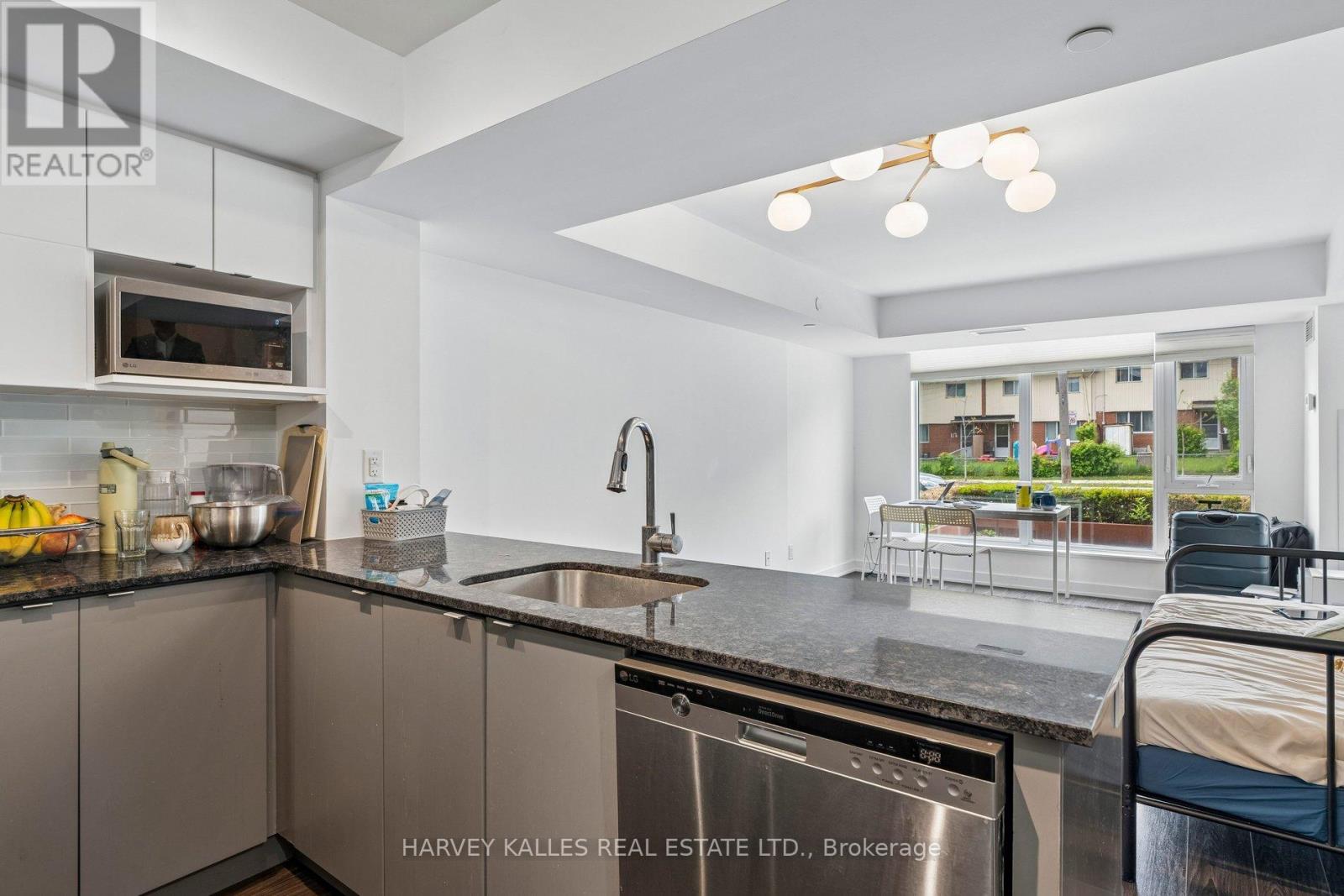 Th104 - 152 Flemington Road, Toronto, Ontario  M6A 2P3 - Photo 19 - W13196142