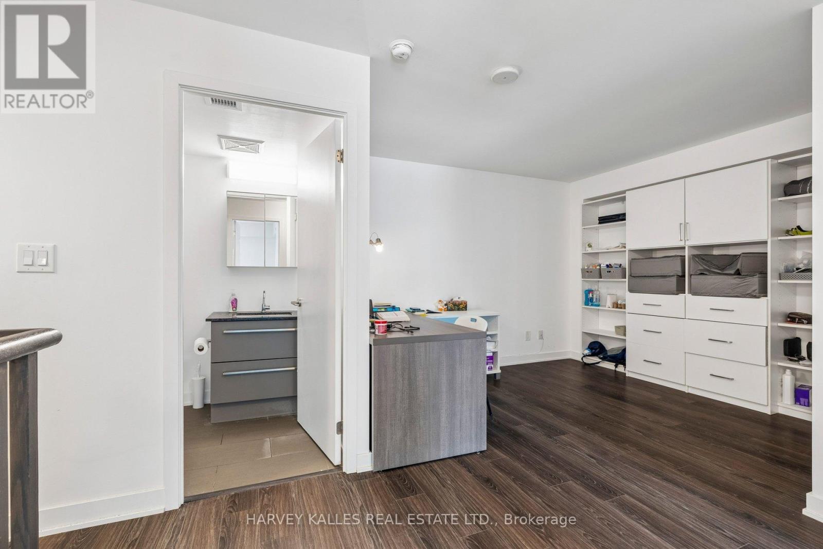 Th104 - 152 Flemington Road, Toronto, Ontario  M6A 2P3 - Photo 33 - W13196142