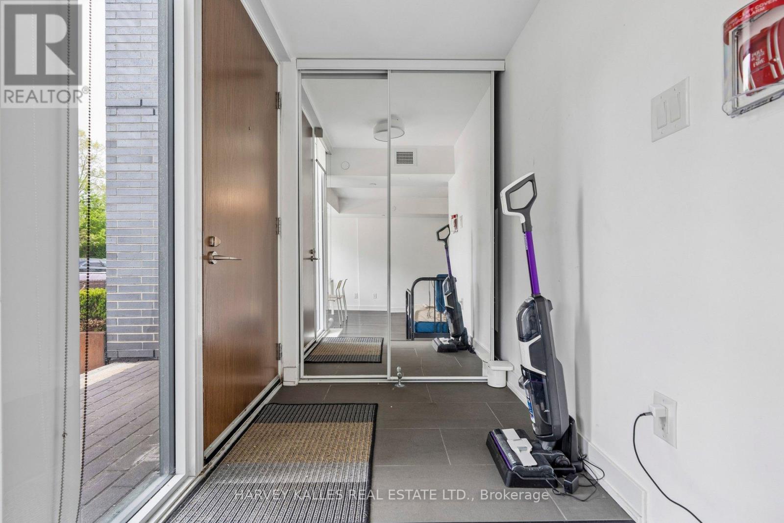 Th104 - 152 Flemington Road, Toronto, Ontario  M6A 2P3 - Photo 6 - W13196142