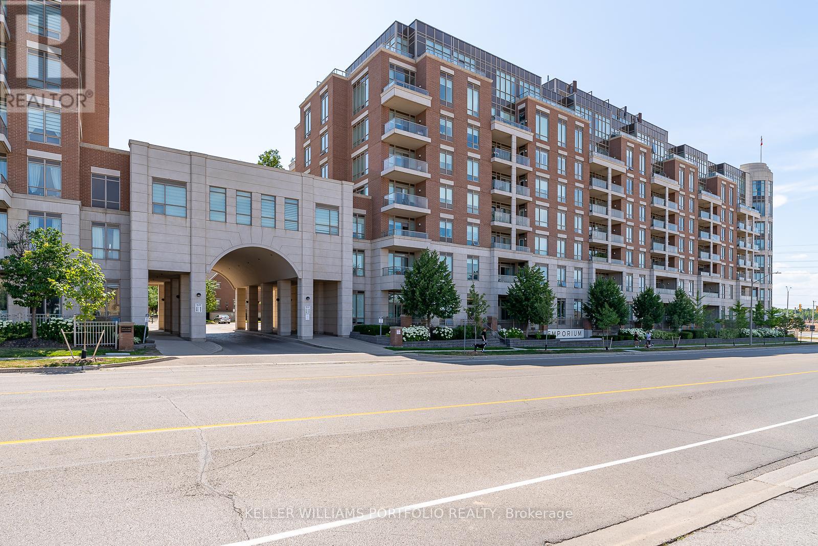 304 - 2480 PRINCE MICHAEL DRIVE, Oakville, Ontario