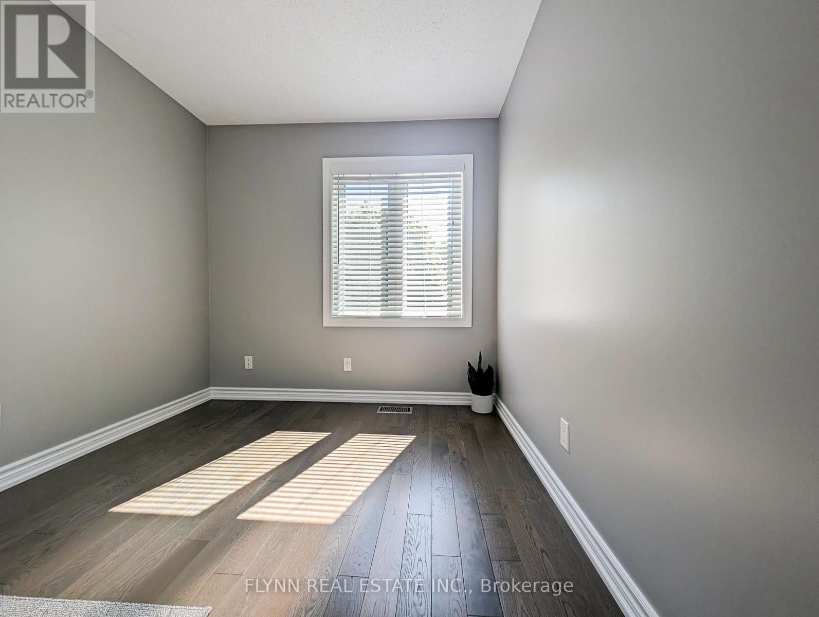 6 - 5150 Dorchester Road, Niagara Falls, Ontario  L2E 7H2 - Photo 10 - X13195630