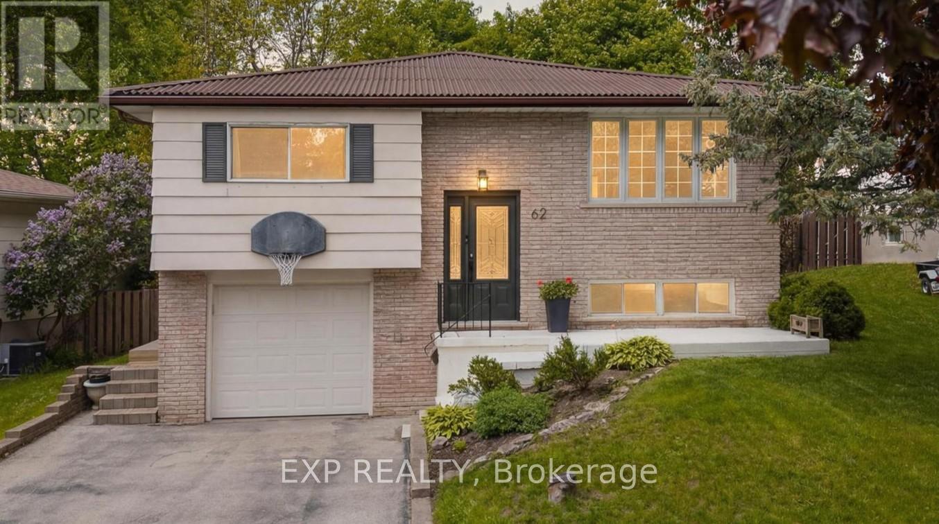 62 BECHTEL DRIVE, Kitchener, Ontario