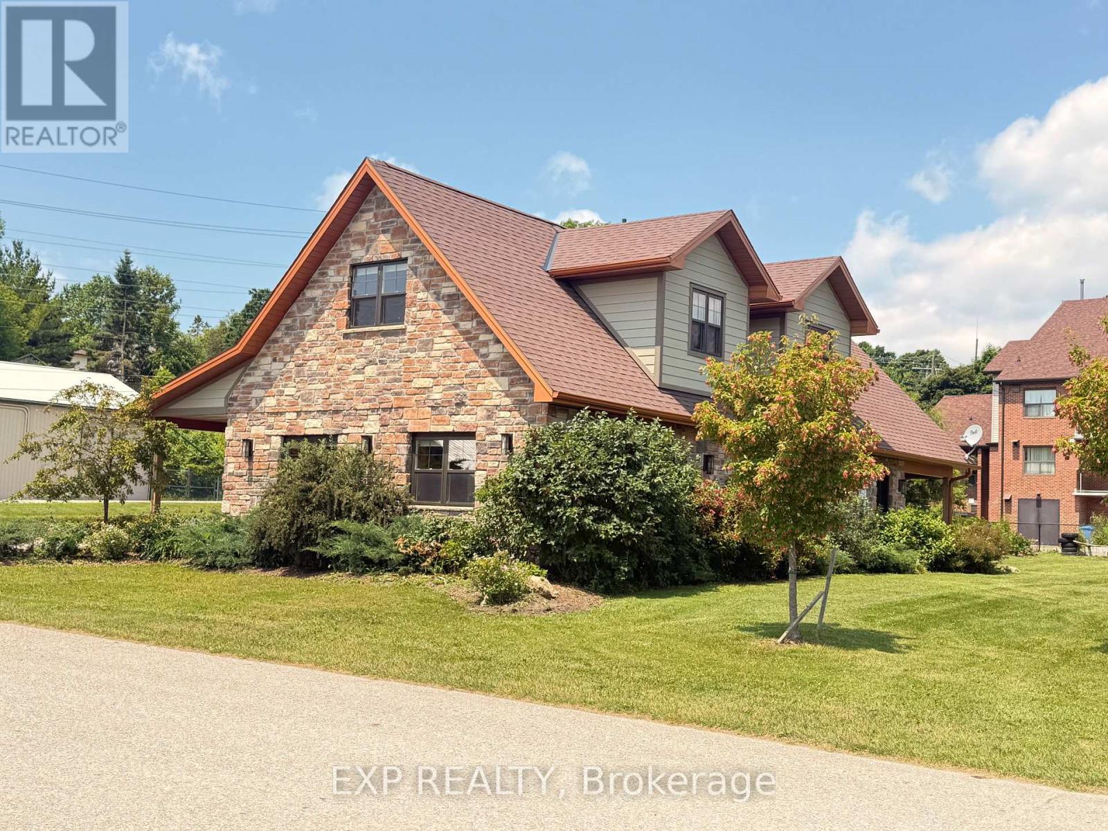 10 William Street, East Luther Grand Valley, Ontario  L9W 5Y5 - Photo 2 - X13196014