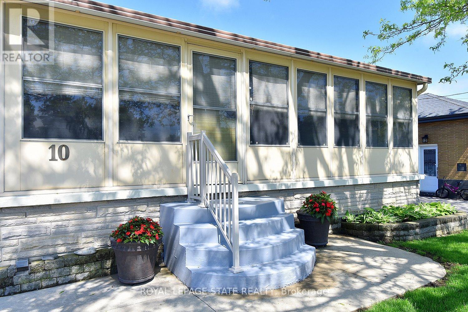 10 Alderney Avenue, Hamilton, Ontario  L9A 2A5 - Photo 6 - X13196232