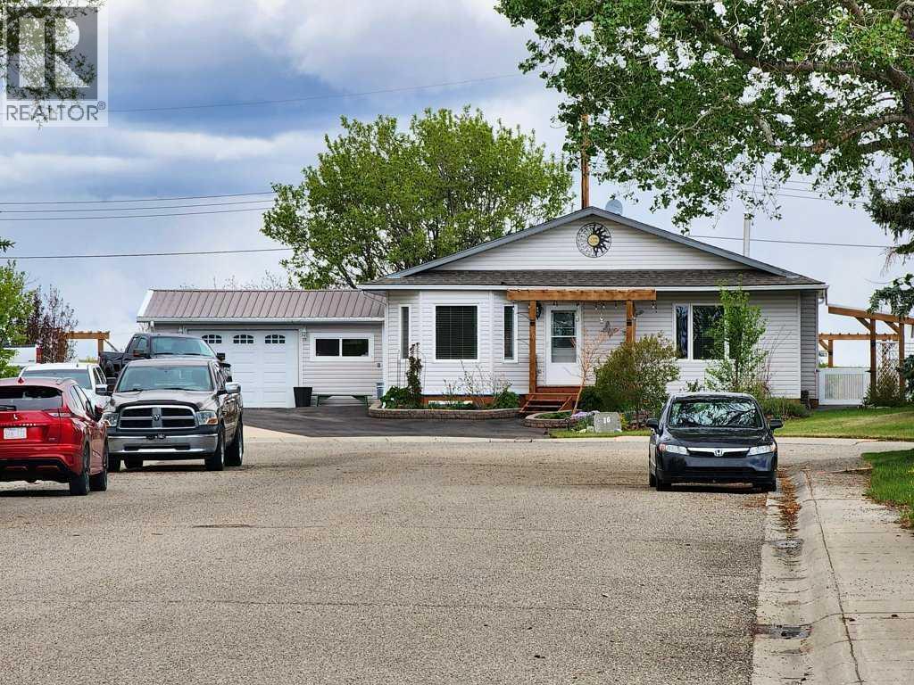 16 Mountview Place, Granum, Alberta  T0L 1A0 - Photo 2 - A2313473