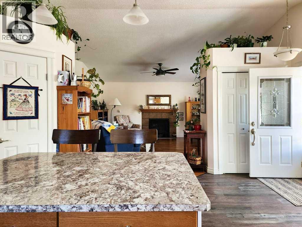 16 Mountview Place, Granum, Alberta  T0L 1A0 - Photo 8 - A2313473