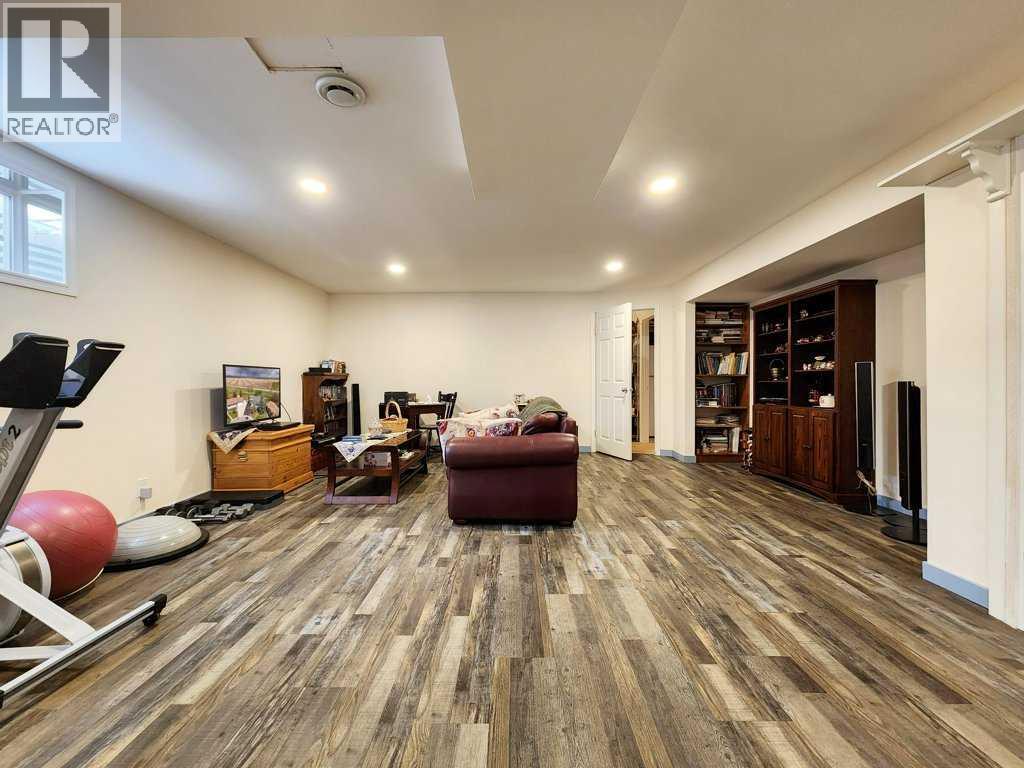 16 Mountview Place, Granum, Alberta  T0L 1A0 - Photo 30 - A2313473