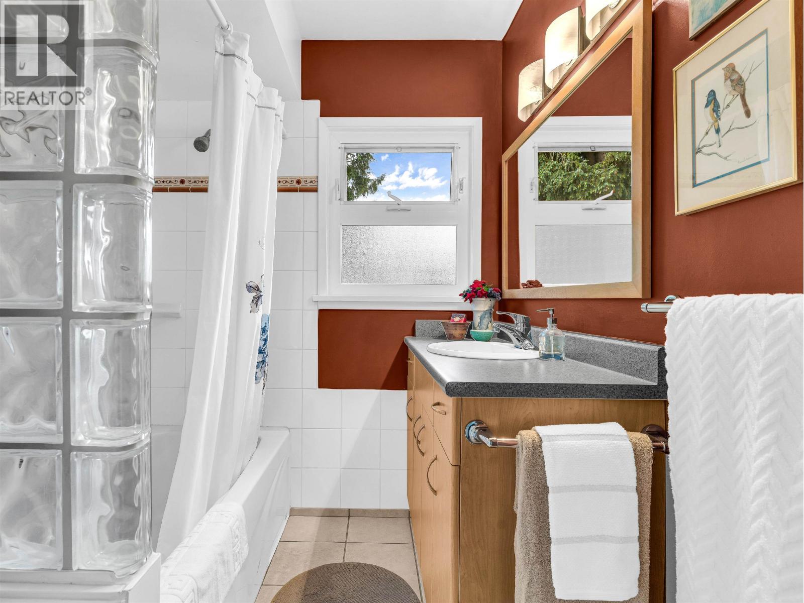 2578 E 15th Avenue, Vancouver, British Columbia  V5M 2K1 - Photo 16 - R3123015