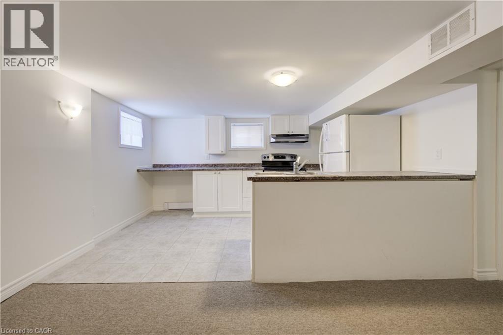 125 Margaret Avenue Unit# 3, Kitchener, Ontario  N2H 4H7 - Photo 3 - 40795829