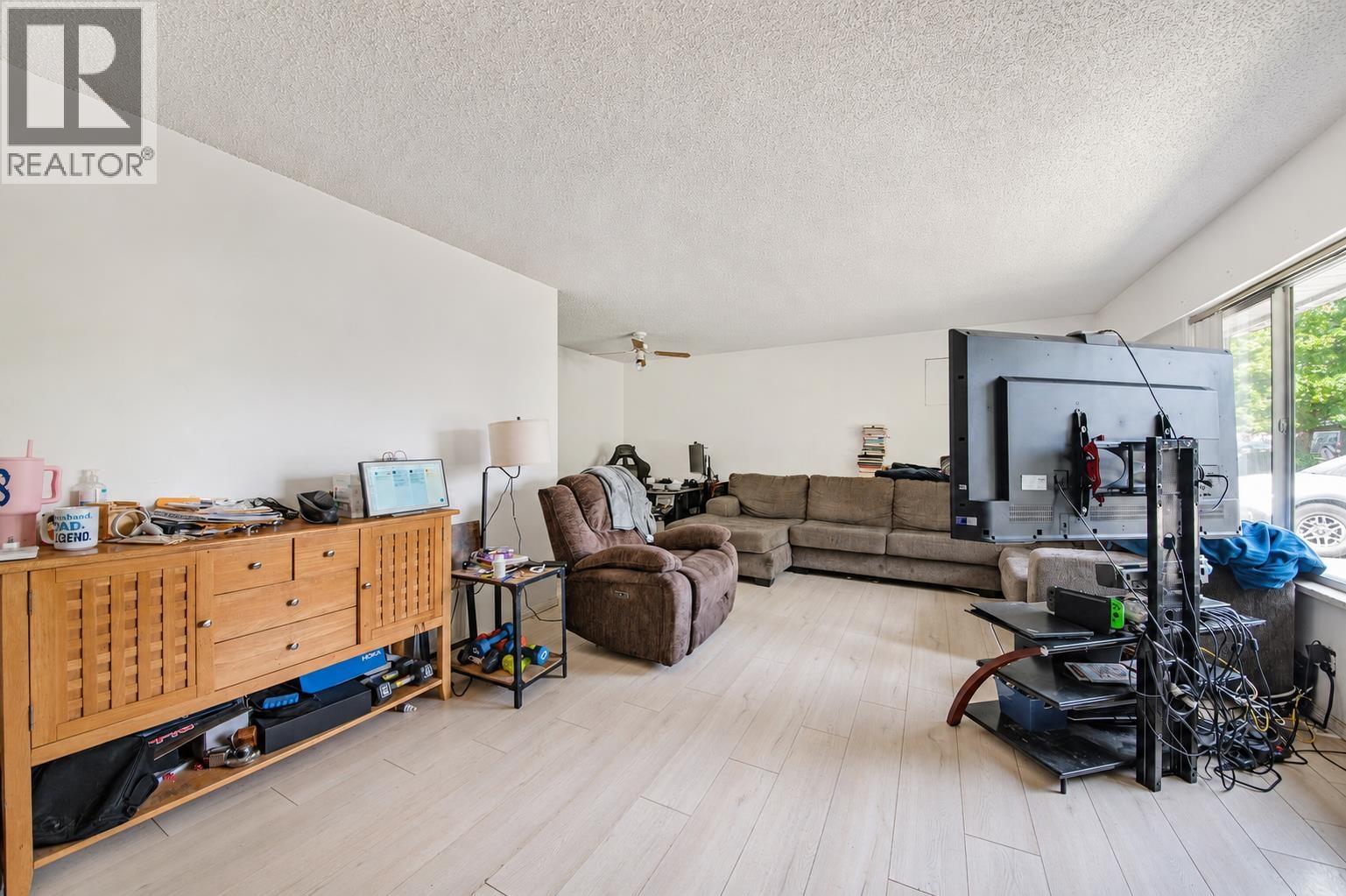2148 Central Avenue, Port Coquitlam, British Columbia V3C 1V5 - Photo 7 - R3128408