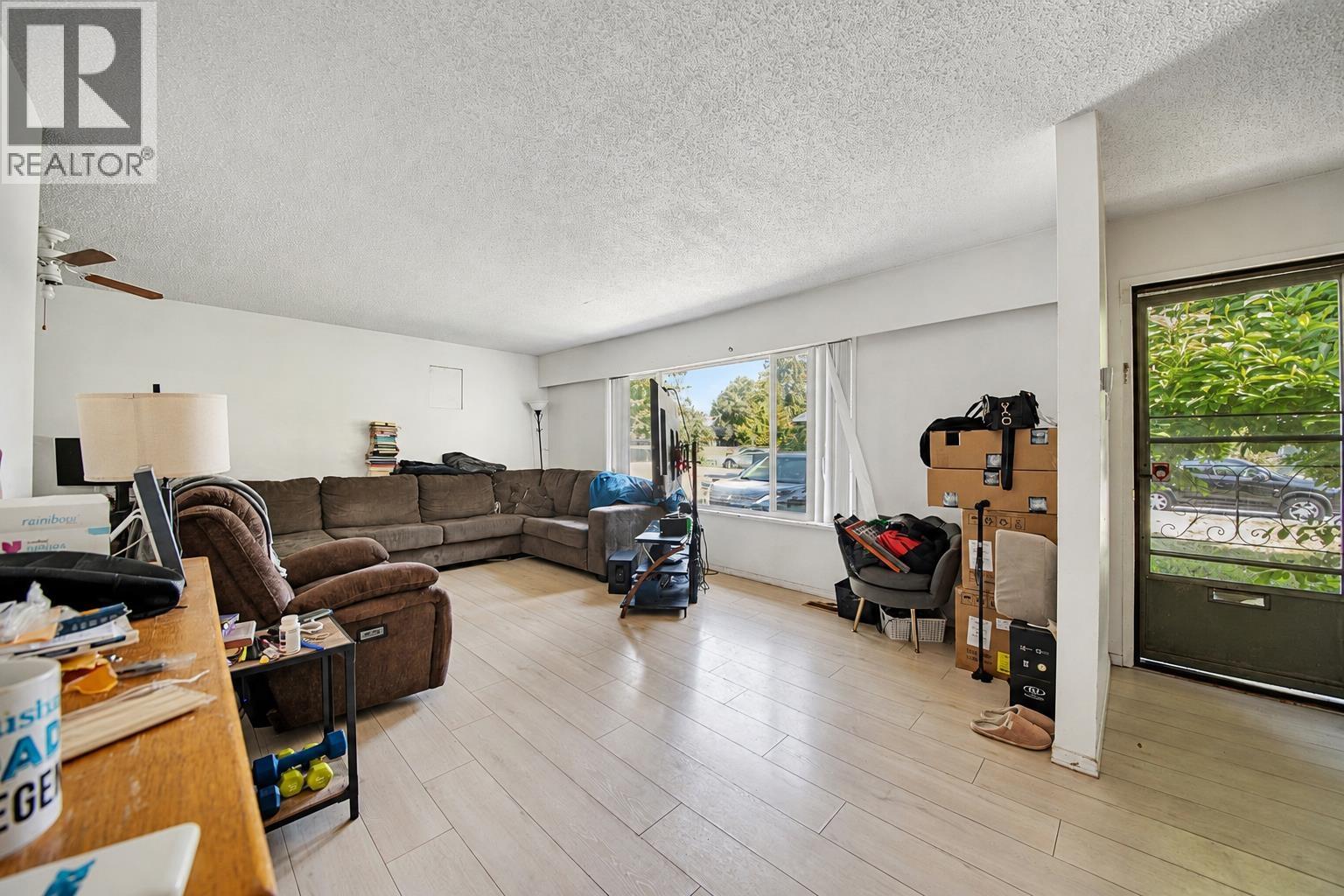 2148 Central Avenue, Port Coquitlam, British Columbia V3C 1V5 - Photo 8 - R3128408