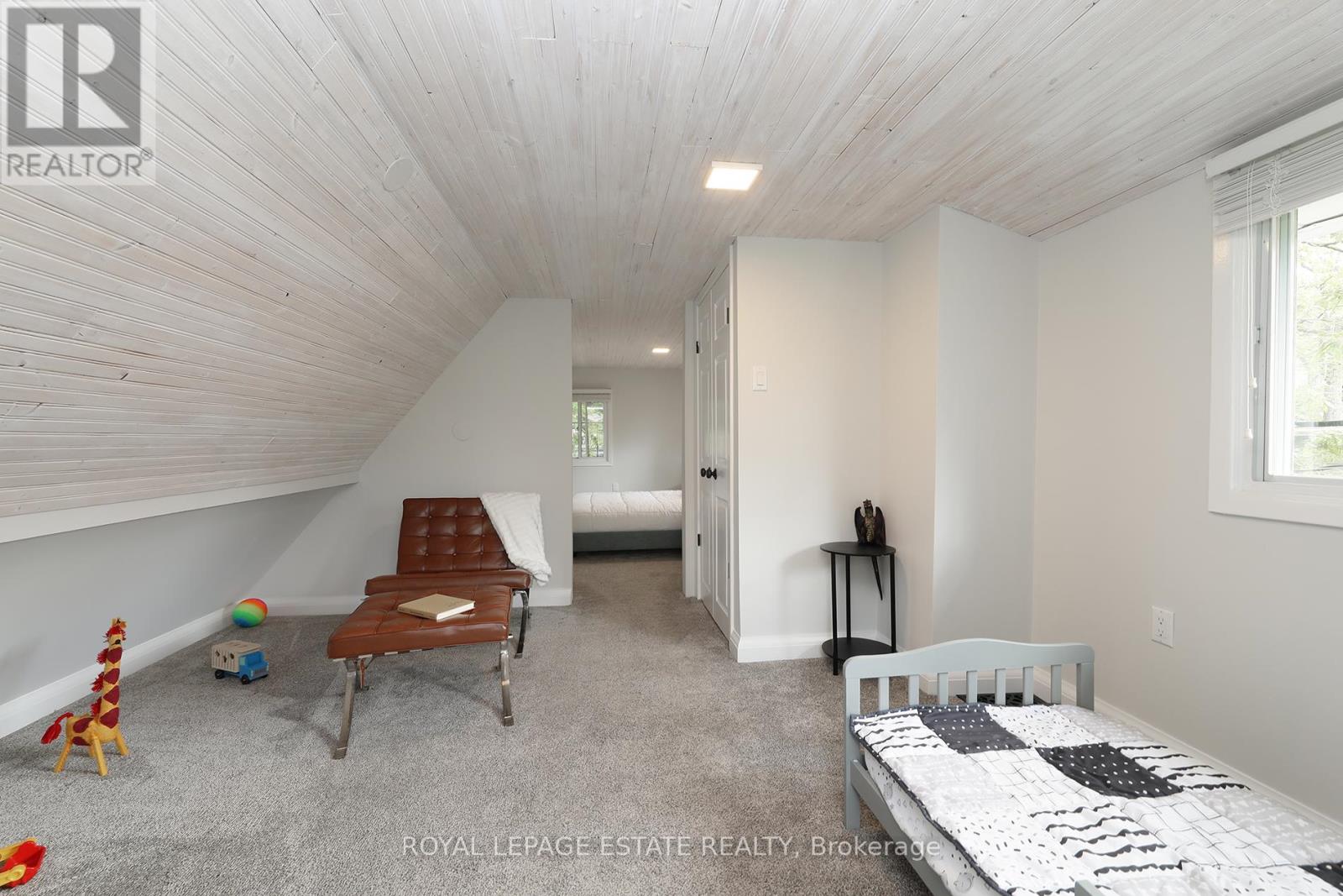 27 Sycamore Place, Toronto, Ontario  M4E 1K3 - Photo 22 - E13168152