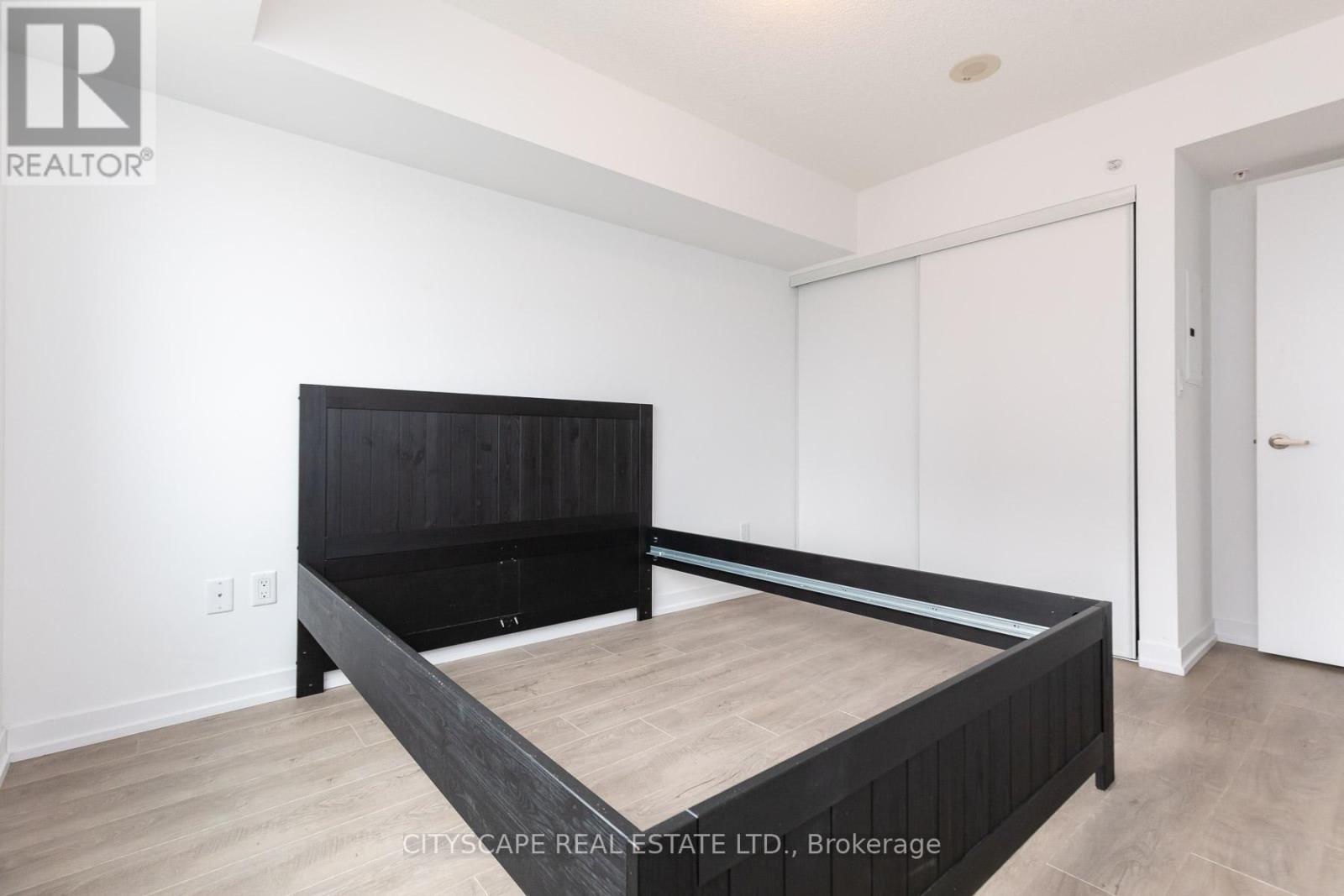 2307 - 1410 Dupont Street, Toronto, Ontario  M6H 2A6 - Photo 9 - W13164630