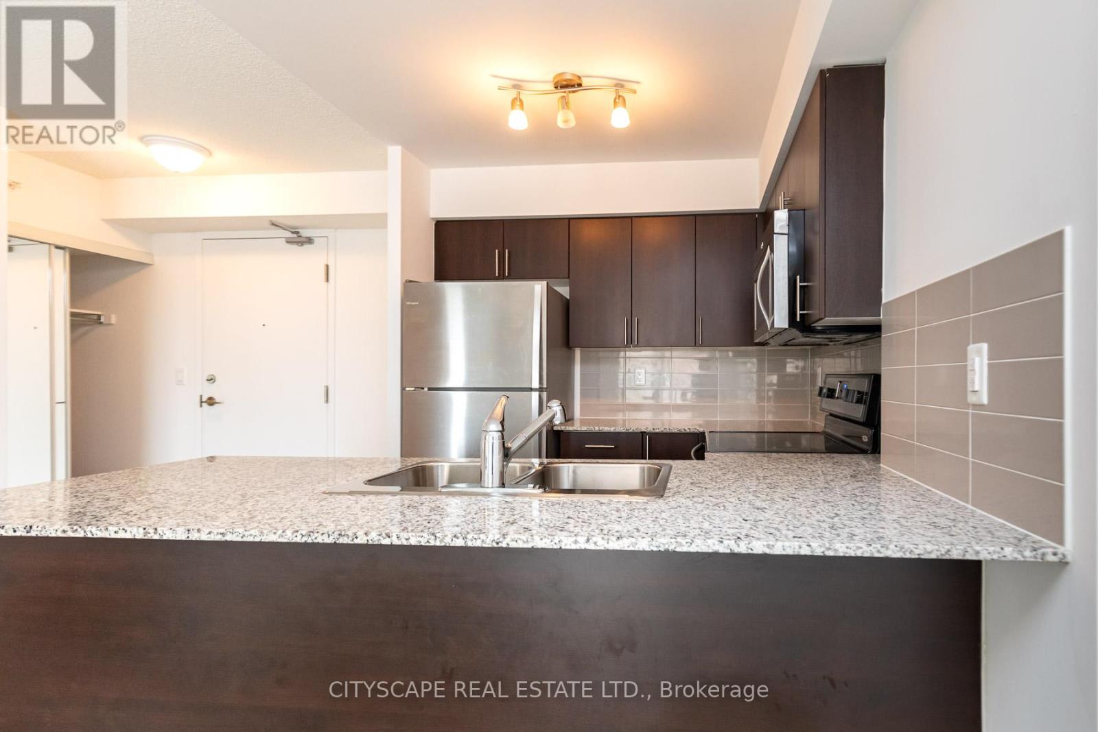 2307 - 1410 Dupont Street, Toronto, Ontario  M6H 2A6 - Photo 7 - W13164630