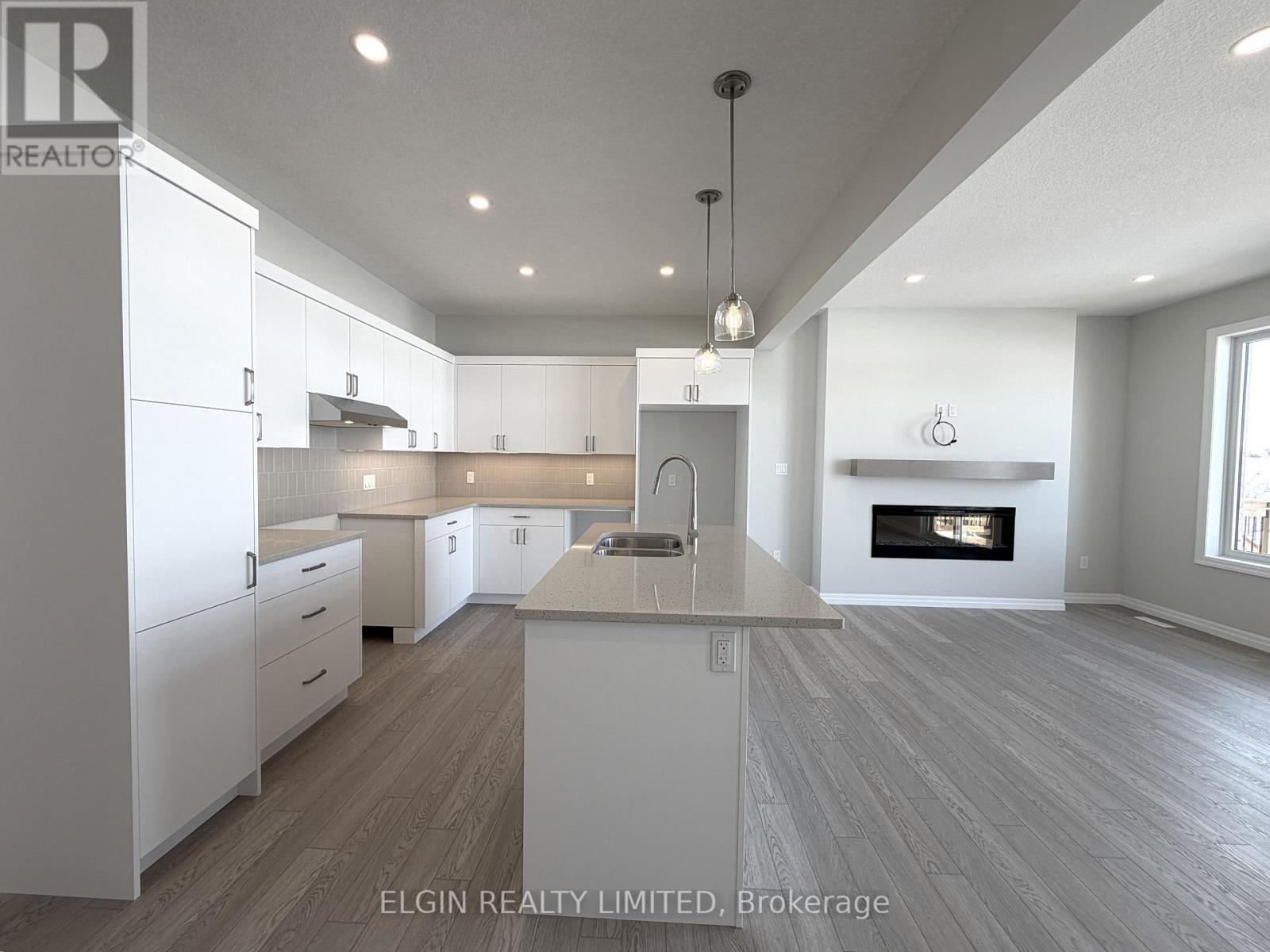 55 Woodcock Drive, Tillsonburg, Ontario  N4G 0L9 - Photo 8 - X12827966