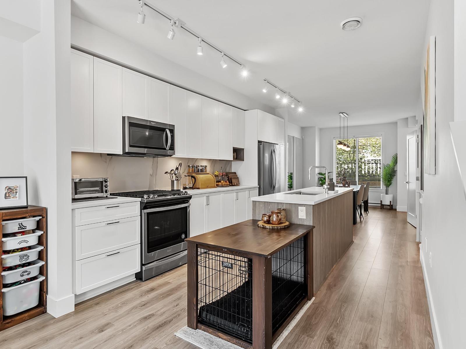 9688 162a Street, Surrey, British Columbia  V4N 6V3 - Photo 9 - R3128736