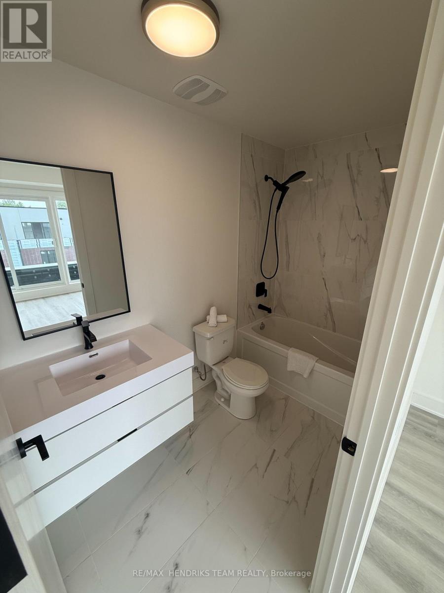66 Everett Common, St. Catharines, Ontario  L2P 0H1 - Photo 12 - X13081796