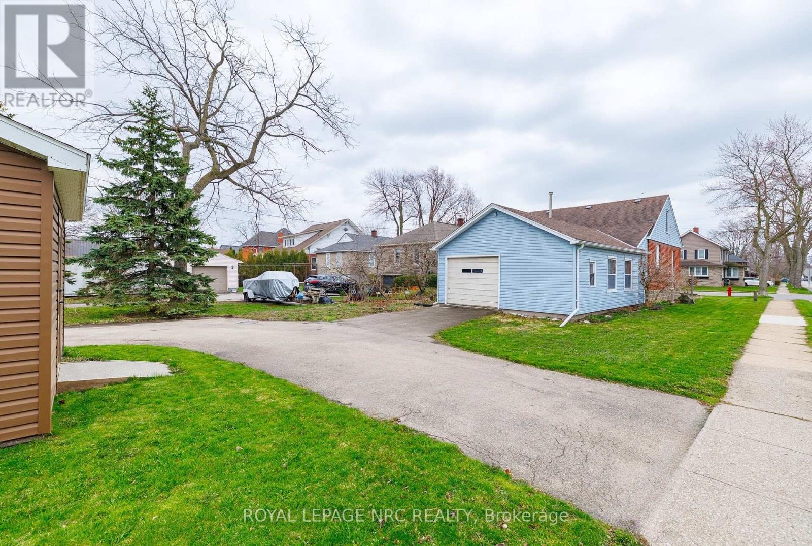 197 Charlotte Street, Port Colborne, Ontario  L3K 3E3 - Photo 3 - X13196112