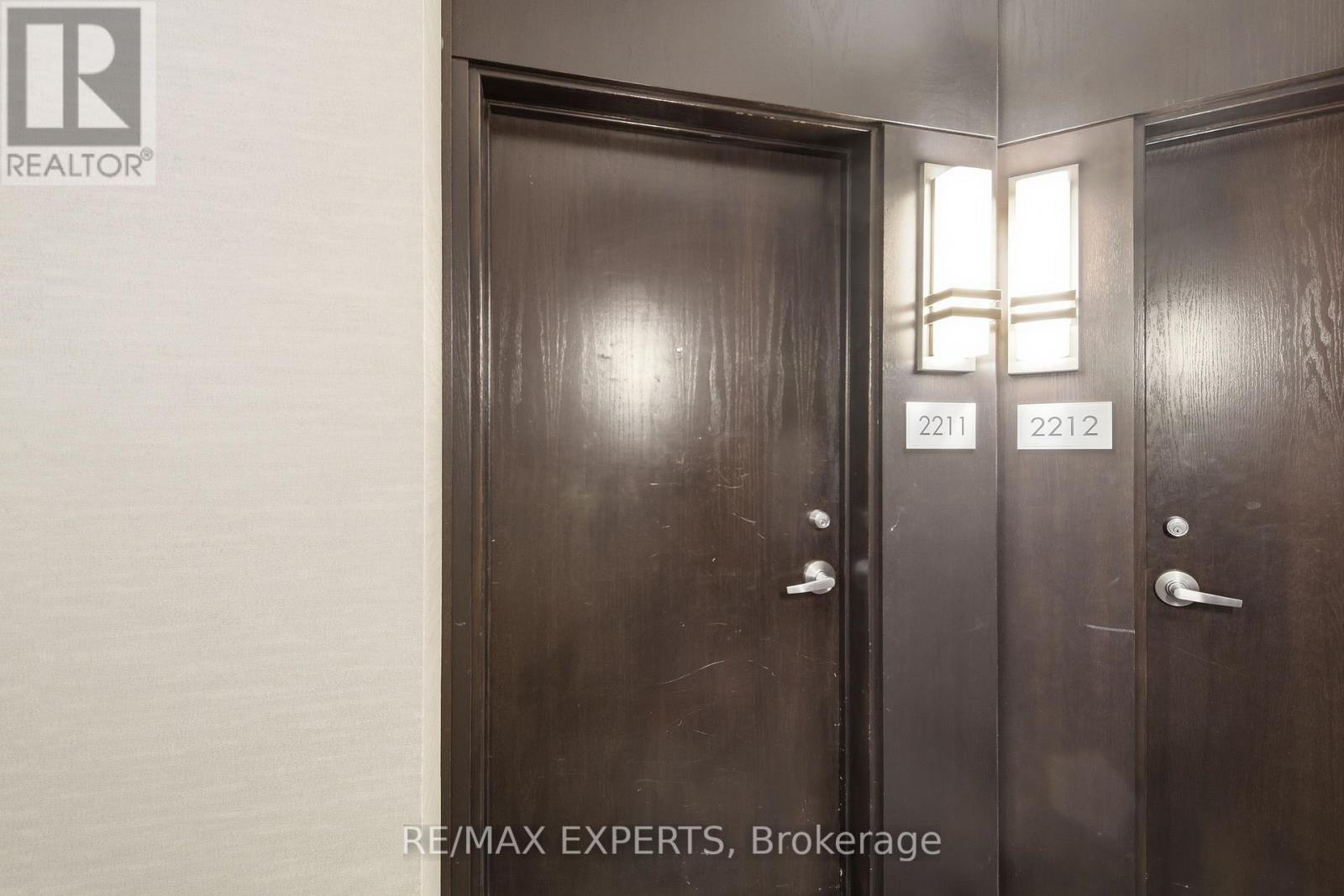 2211 - 208 Queens Quay W, Toronto, Ontario  M5J 2Y5 - Photo 4 - C13196324