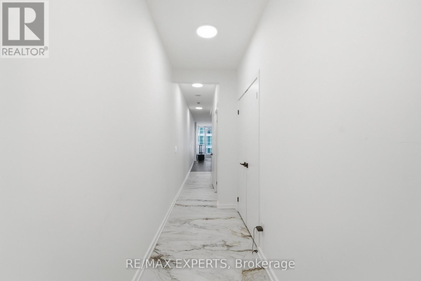 2211 - 208 Queens Quay W, Toronto, Ontario  M5J 2Y5 - Photo 6 - C13196324