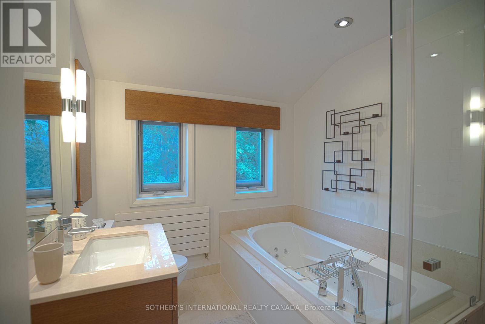 51 Fairfield Road, Toronto, Ontario  M4P 1T1 - Photo 12 - C13196440