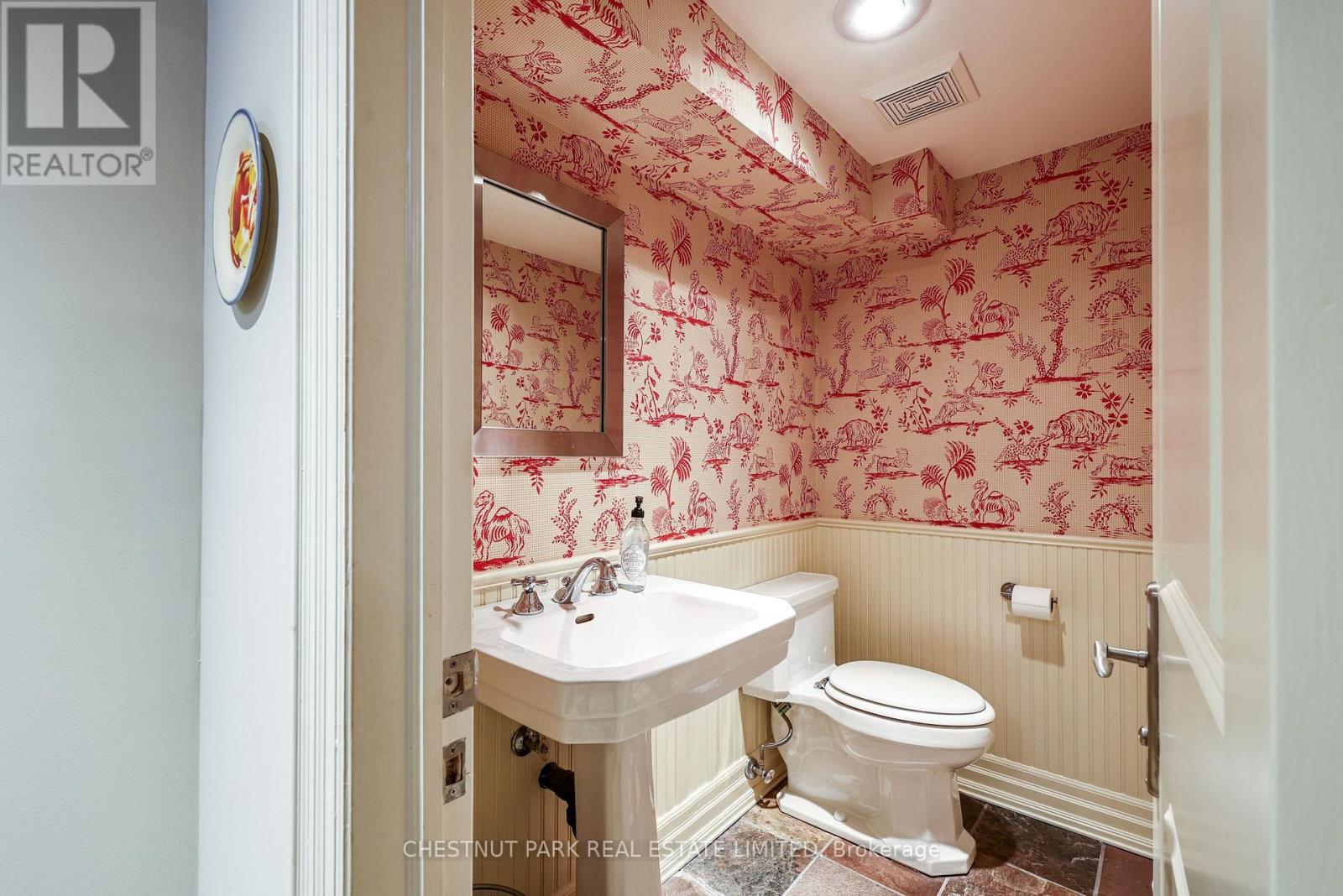 2c Tacoma Avenue, Toronto, Ontario  M4T 2B2 - Photo 35 - C13196654