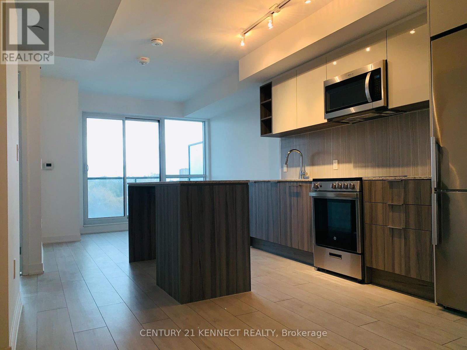 505 - 31 Tippett Road, Toronto, Ontario  M3H 0C8 - Photo 6 - C13196904