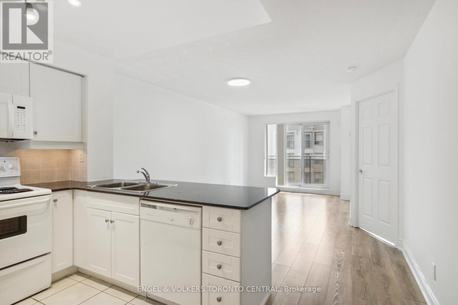 711 - 19 Barberry Place, Toronto, Ontario  M2K 3E3 - Photo 12 - C13196918