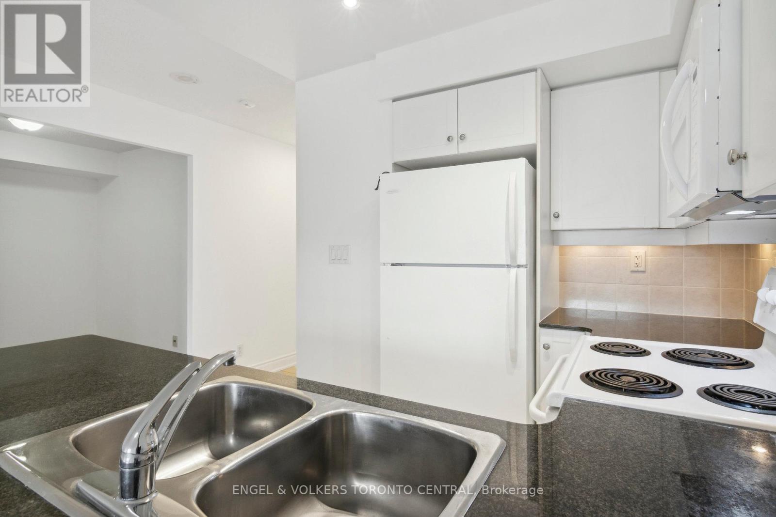 711 - 19 Barberry Place, Toronto, Ontario  M2K 3E3 - Photo 15 - C13196918