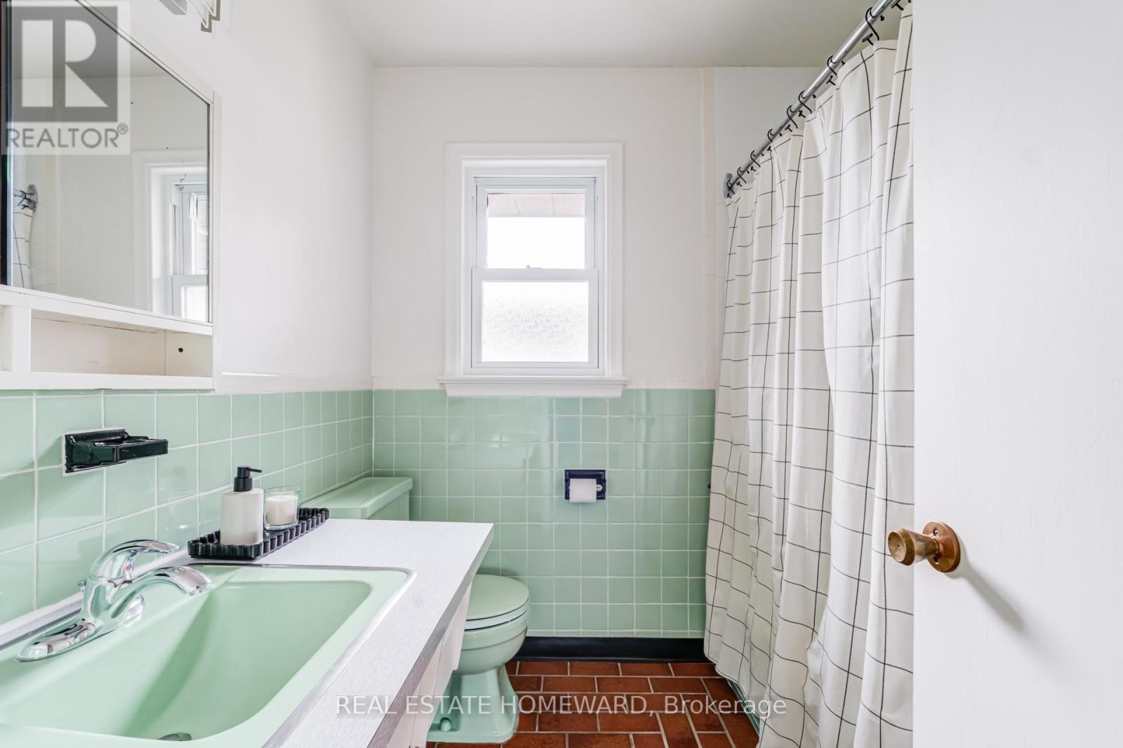 36 Hesketh Court, Toronto, Ontario  M4A 1M6 - Photo 16 - C13197554
