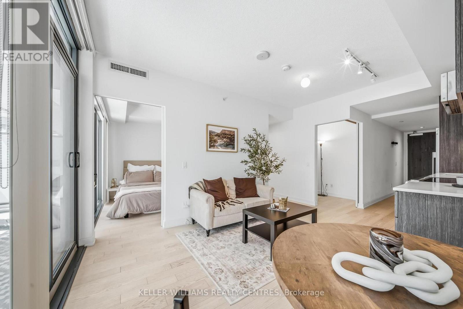 704 - 25 Richmond Street E, Toronto, Ontario  M5C 0A6 - Photo 10 - C13197744