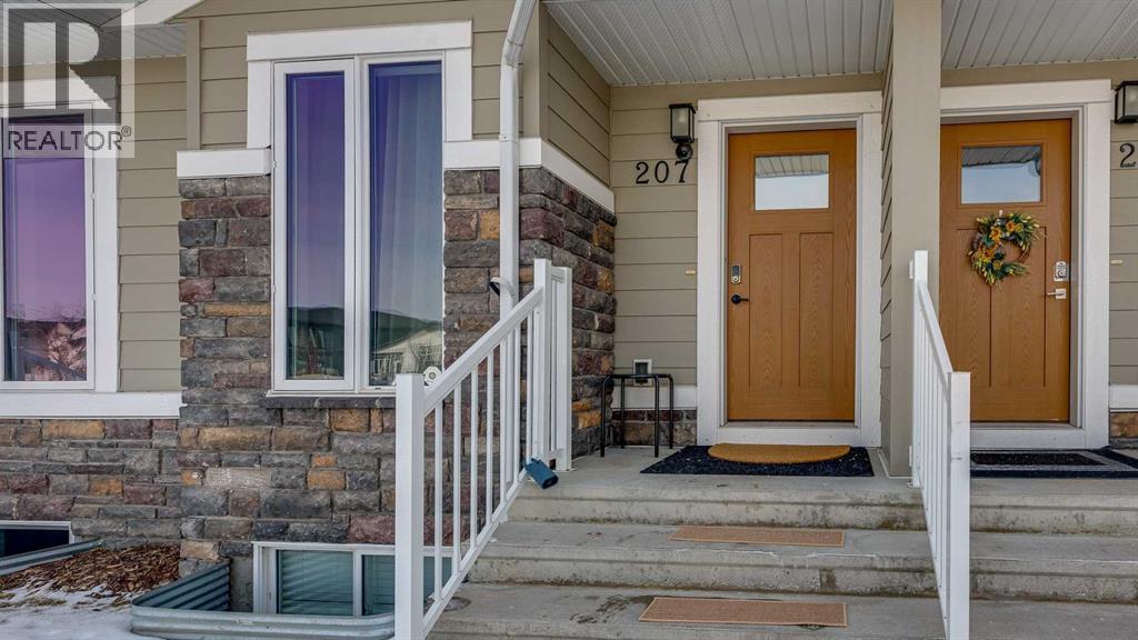 207, 339 Viscount Drive, Red Deer, Alberta  T4R 0S2 - Photo 2 - A2305504