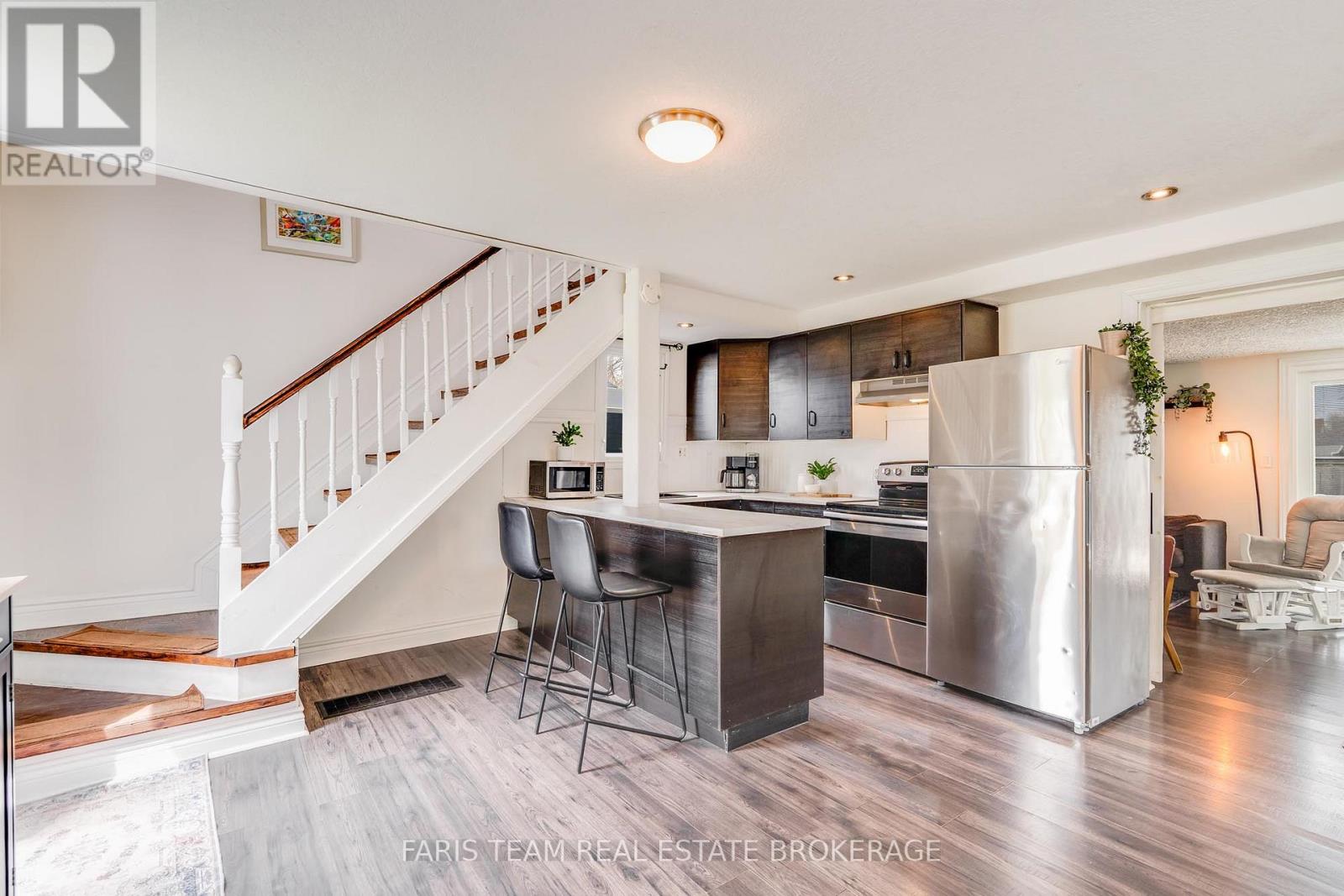255 Lindsay Street, Midland, Ontario  L4R 2V3 - Photo 8 - S13067868