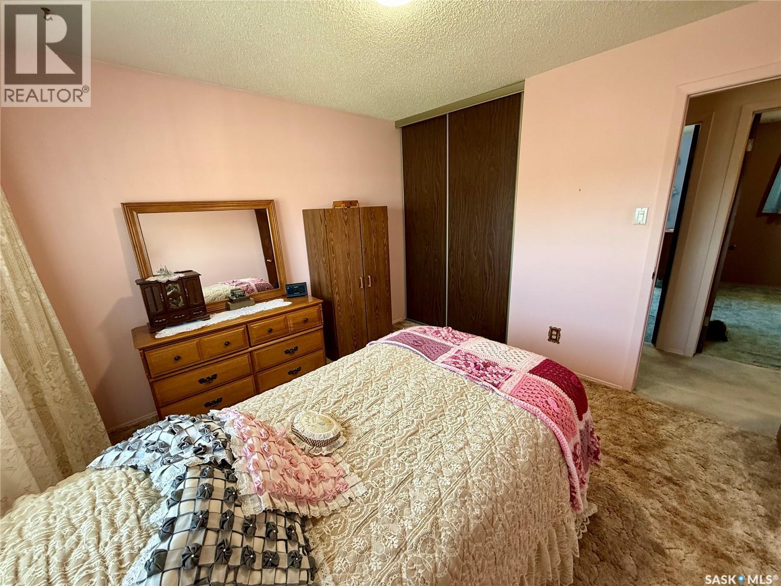 70 Hatton Crescent, Regina, Saskatchewan  S4N 5K6 - Photo 14 - SK037307