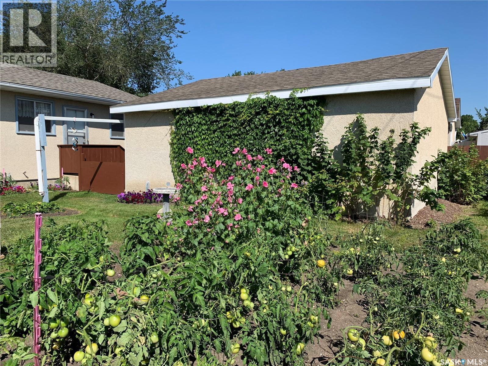 70 Hatton Crescent, Regina, Saskatchewan  S4N 5K6 - Photo 37 - SK037307