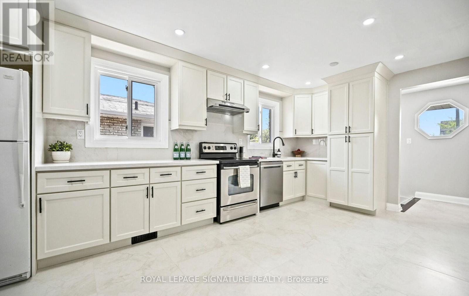 23 ABELL DRIVE, Brampton, Ontario