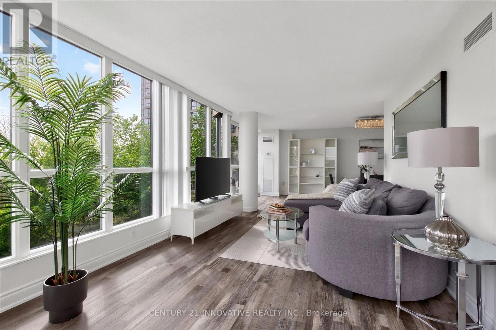 415 - 5 Rowntree Road, Toronto, Ontario  M9V 5G9 - Photo 3 - W13195978