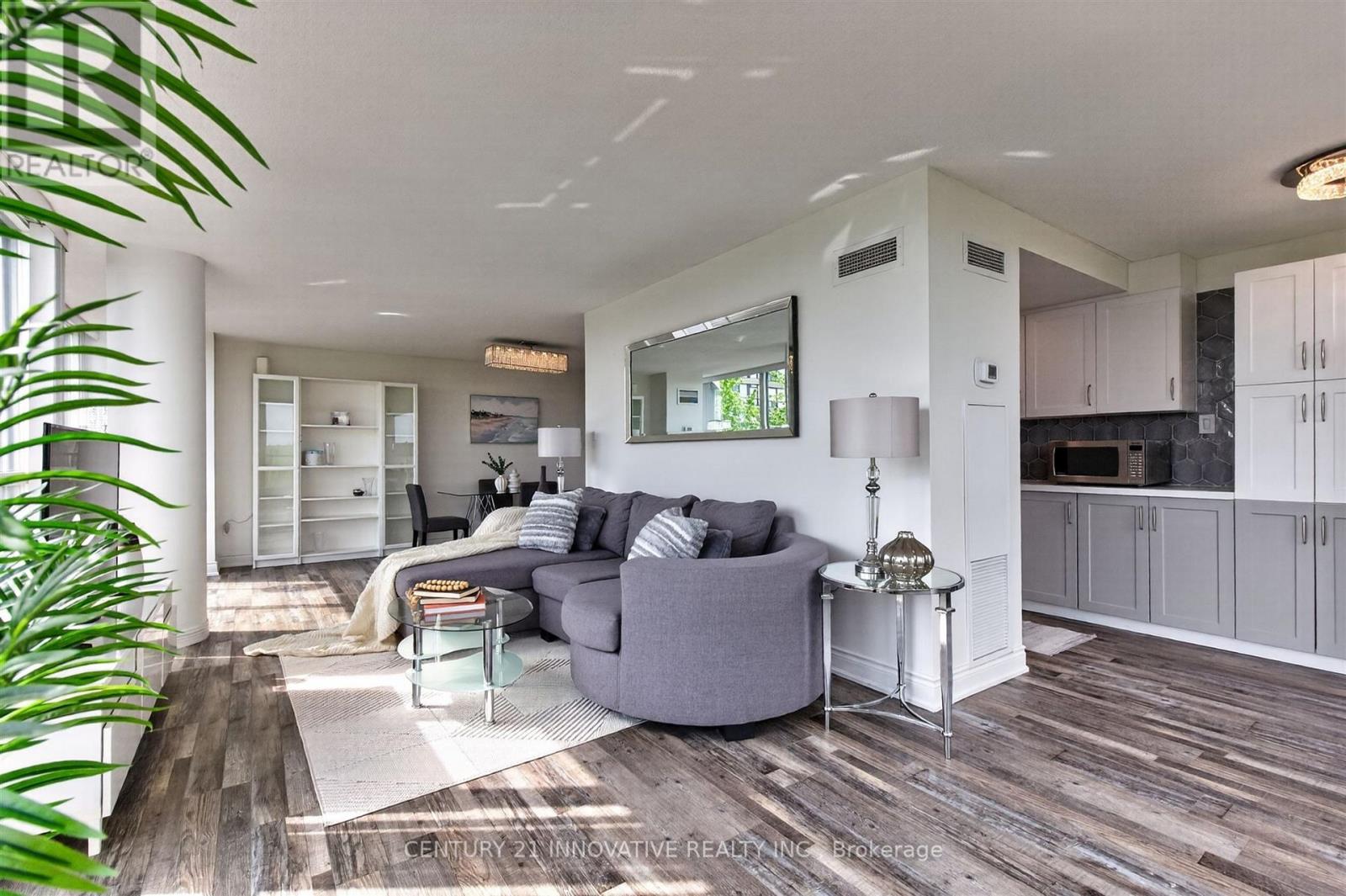 415 - 5 Rowntree Road, Toronto, Ontario  M9V 5G9 - Photo 4 - W13195978