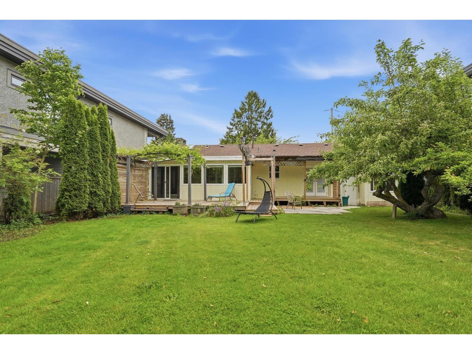 1570 Brearley Street, White Rock, British Columbia  V3B 3M5 - Photo 32 - R3128168
