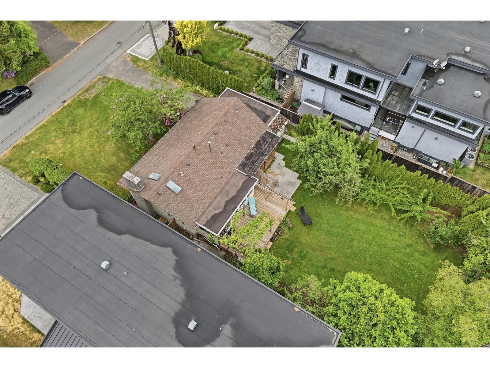 1570 Brearley Street, White Rock, British Columbia  V3B 3M5 - Photo 5 - R3128168