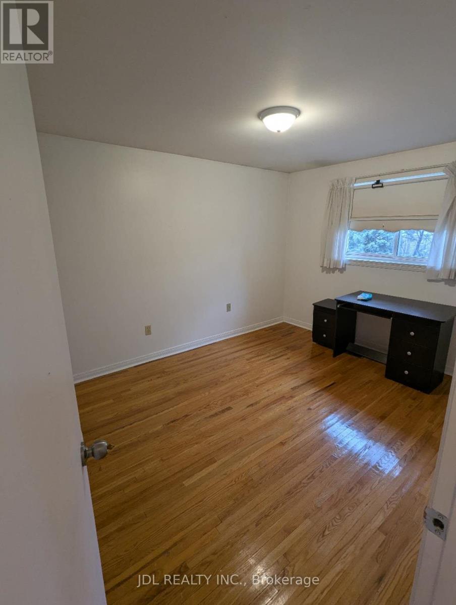 22 Cudham Drive, Toronto, Ontario  M1S 2J6 - Photo 14 - E13196412