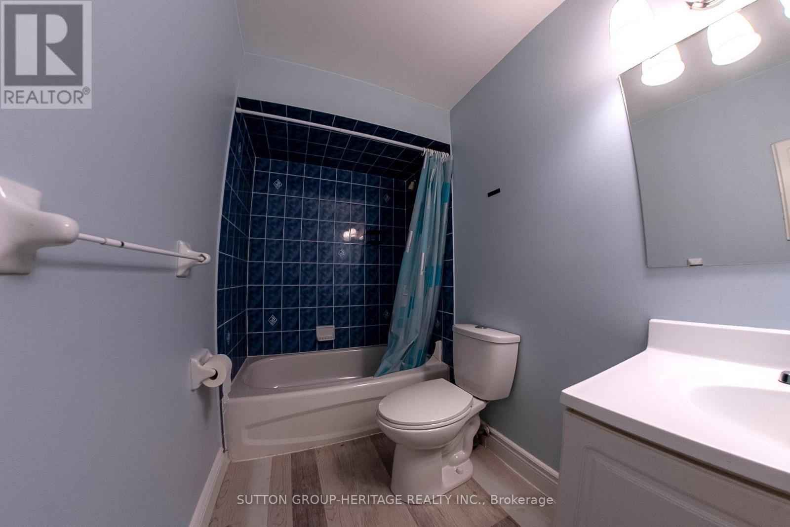 20 Oglevie Drive, Whitby, Ontario  L1R 2Y4 - Photo 17 - E13197428